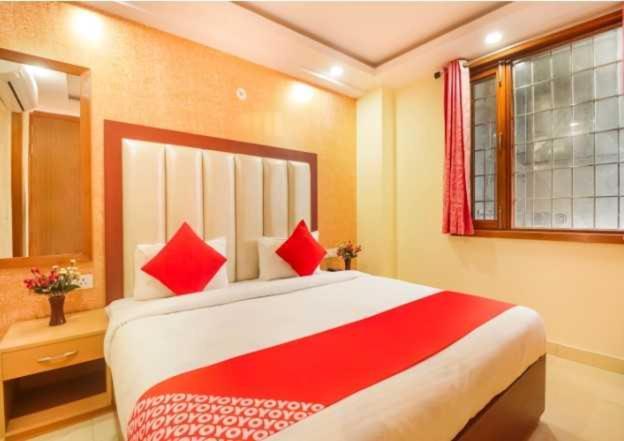 Hotel O Discovery Inn New Delhi Buitenkant foto